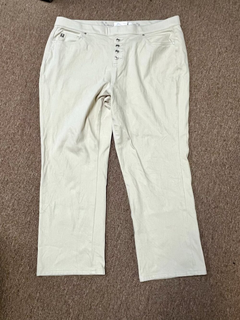NWOT LADIES SIZE 18W KIM GRAVEL BELLE BEIGE 5 POCKET PULL ON WIDE LEG JEANS